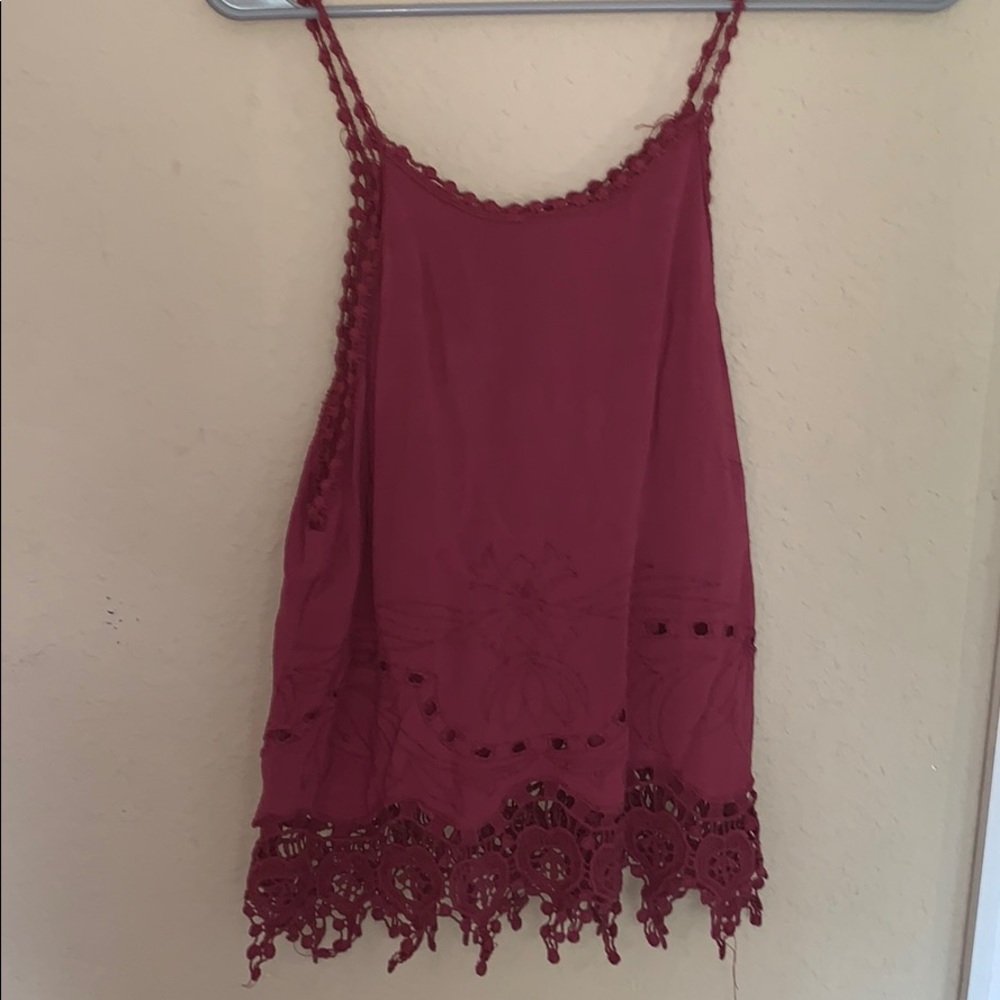 burgundy cropped tank top